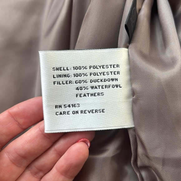 Kenneth Cole down vest, size L - Picture 5 of 6